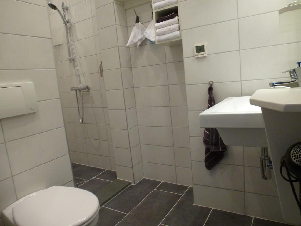 Achter De Beukenboom Panzió Roden Szoba fotó